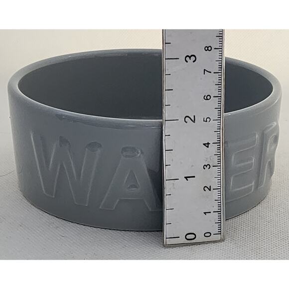 PET WATER DISH-PARK LIFE DESIGNS-Gray-Holds 1 Cup Fluid-Embossed "Water" - Picture 5 of 8